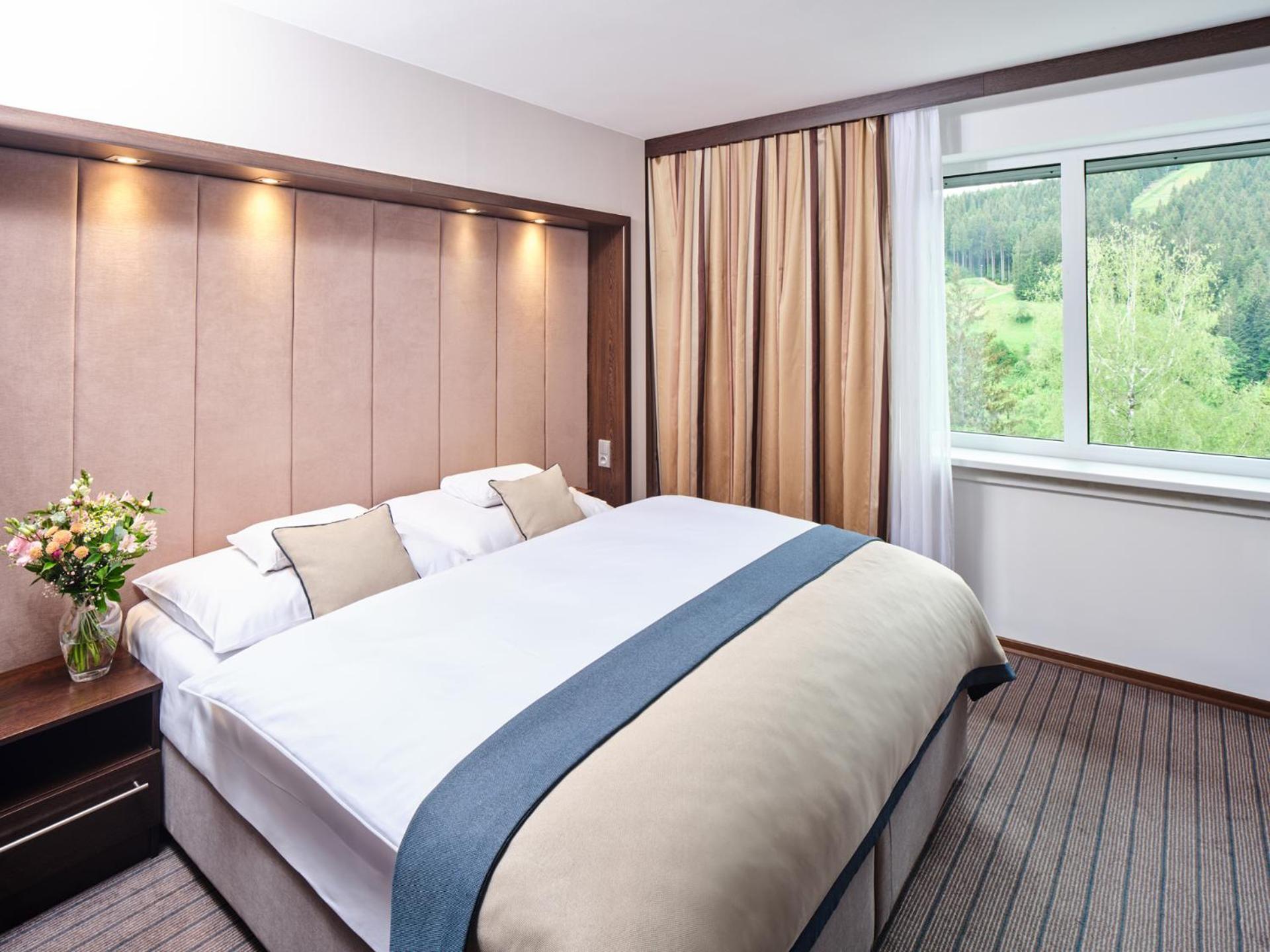 Spa Hotel Lanterna Velké Karlovice エクステリア 写真