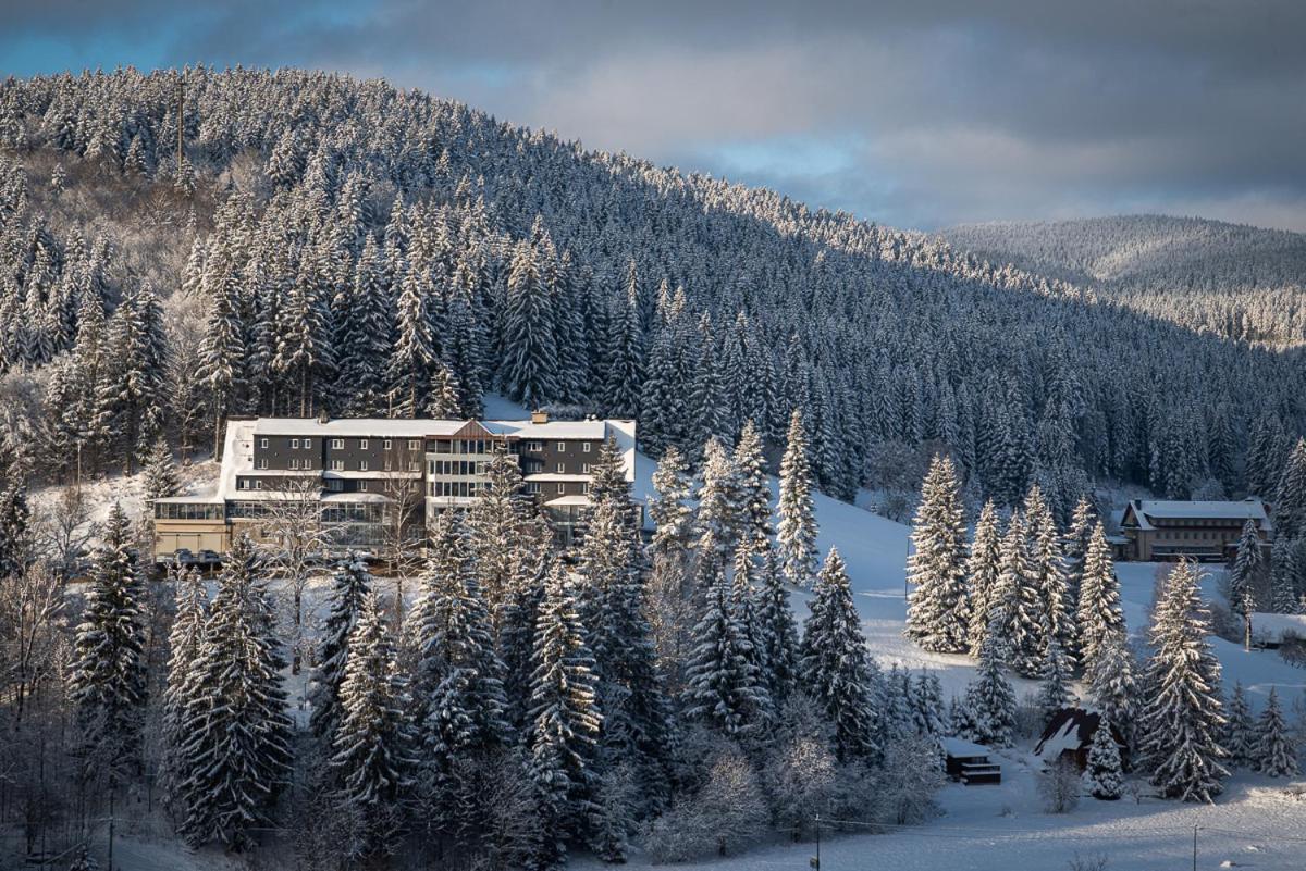 Spa Hotel Lanterna Velké Karlovice エクステリア 写真