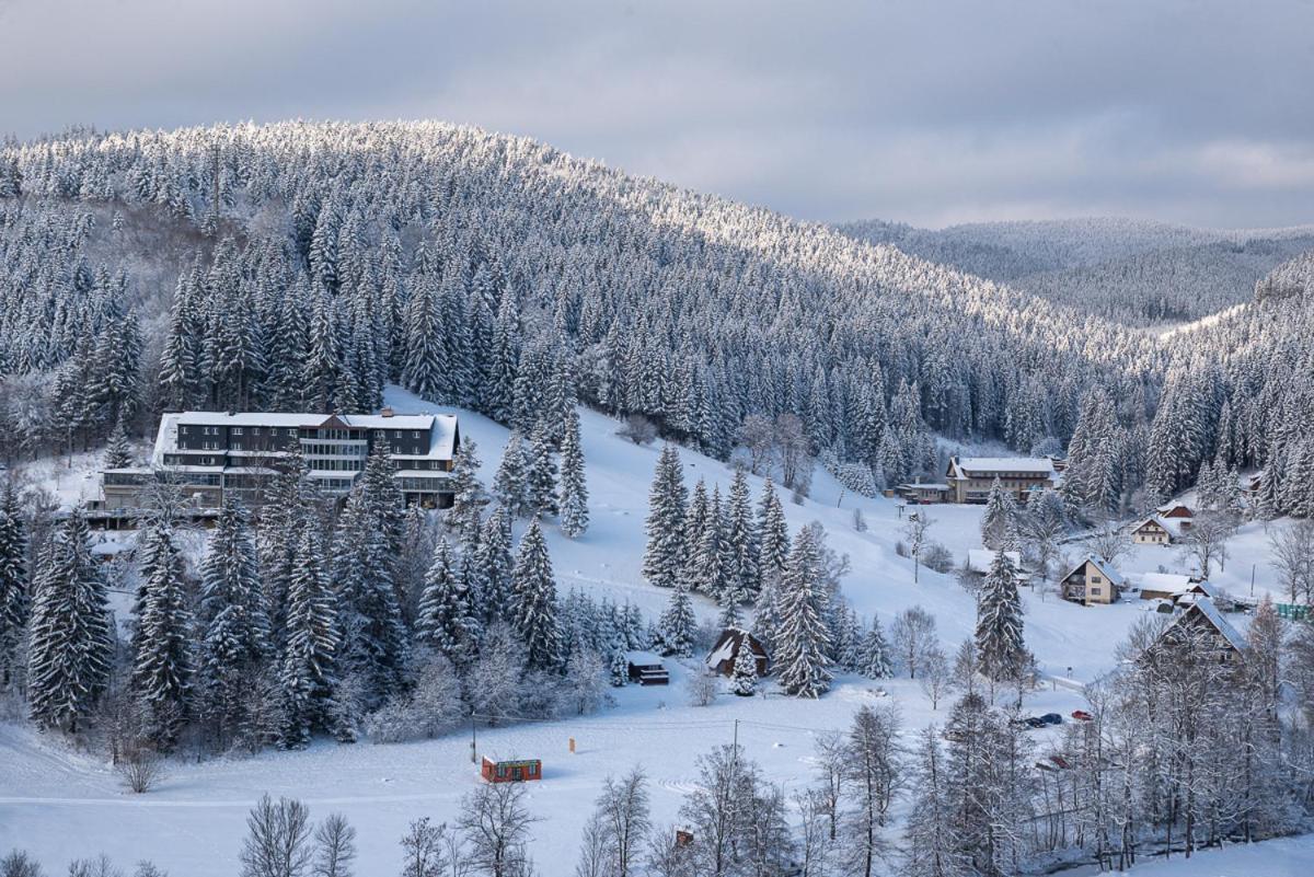 Spa Hotel Lanterna Velké Karlovice エクステリア 写真