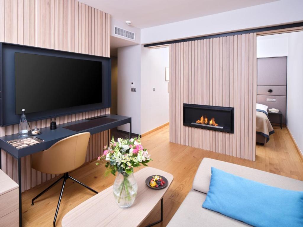 Spa Hotel Lanterna Velké Karlovice エクステリア 写真